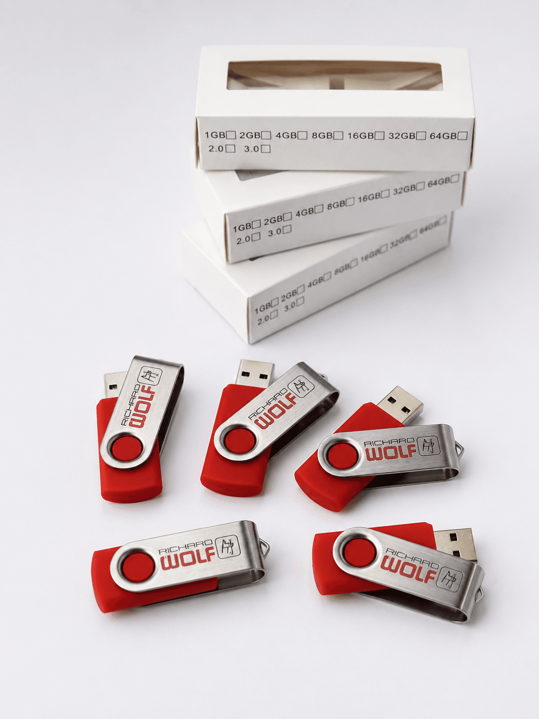 USB raktai su įmonės logotipu